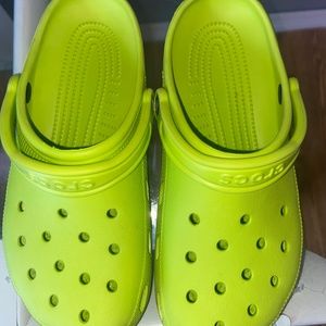 crocs (lime green)